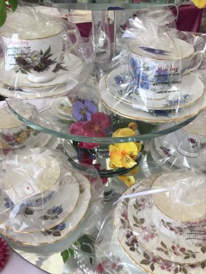 Vintage Cups and Saucers scented with soy candle
