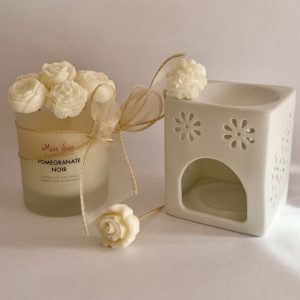 Two-in-One Luxury soy wax candle with melt picks - pomegranate noir