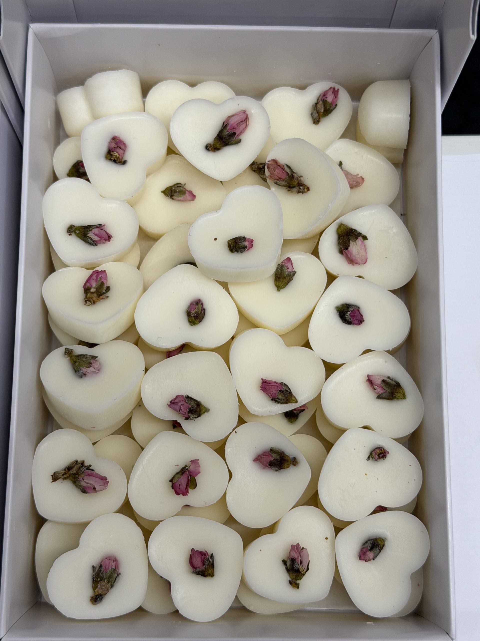 Miss Soy Ltd - pick and mix box - rose and lemon leaf